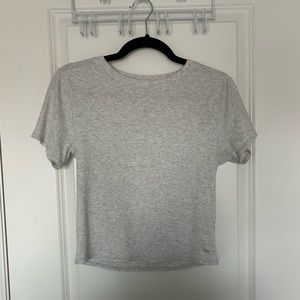Vuori - Pose Fitted T-shirt - Grey sz. L